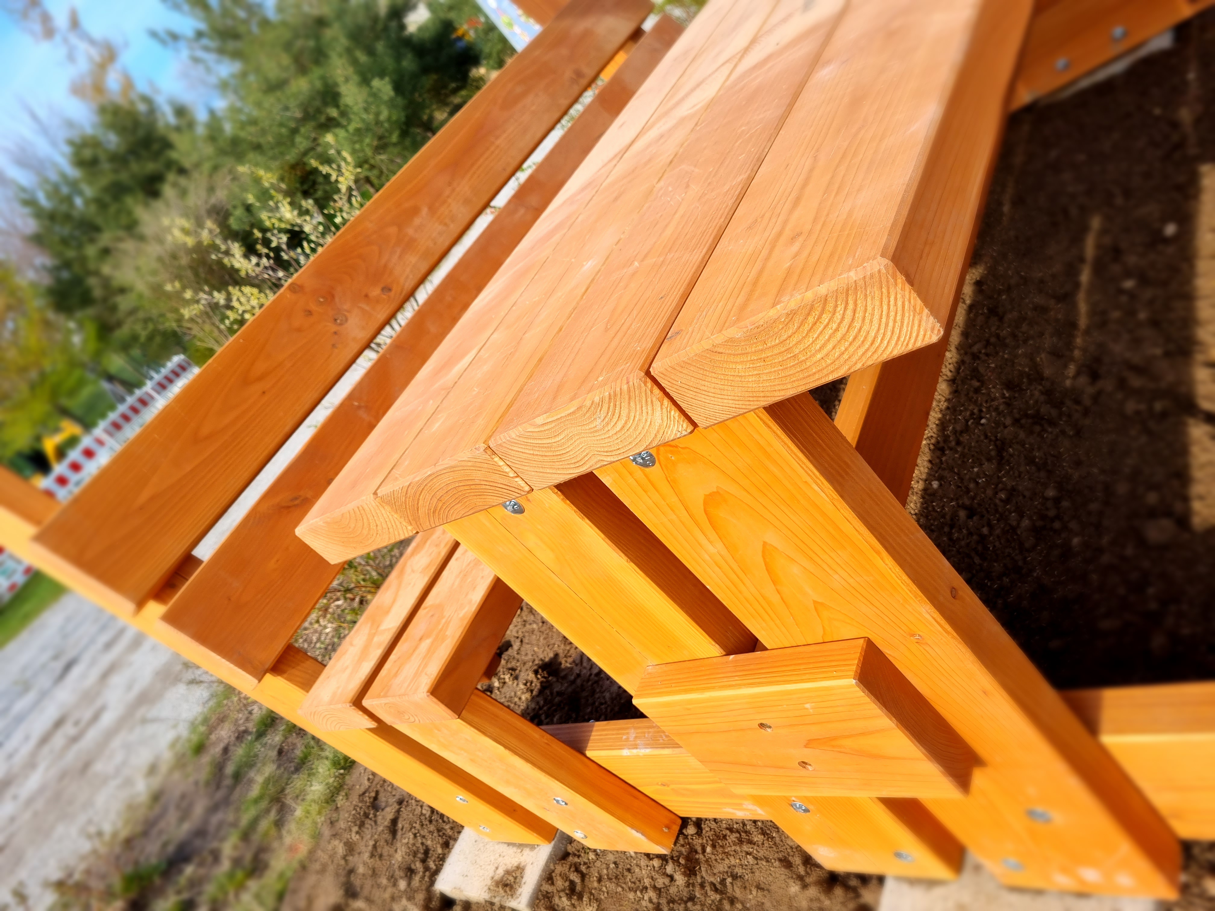 Überdachte Sitzgruppe Waldschänke Bausatz Klaus Douglasie