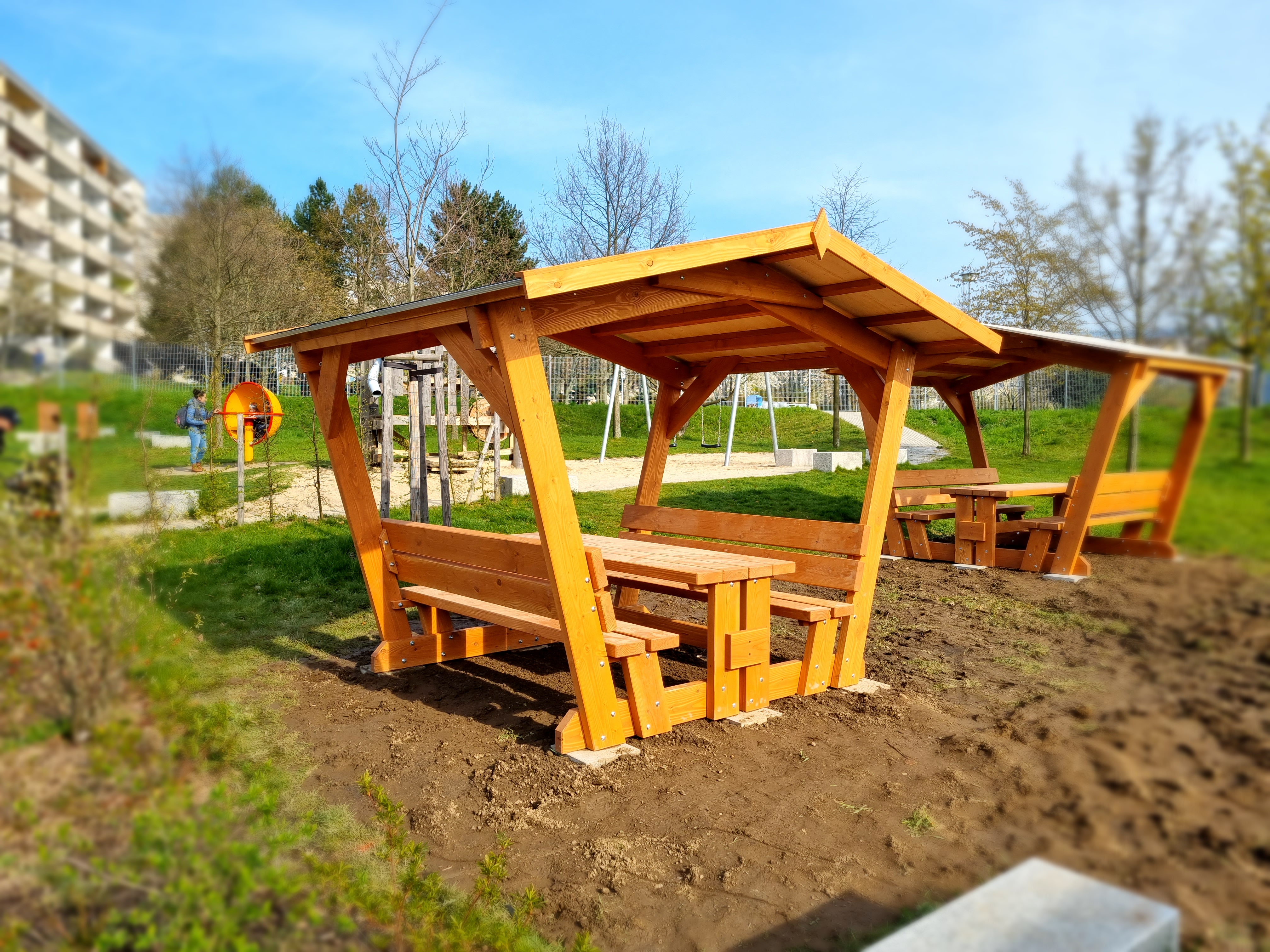 Überdachte Sitzgruppe Waldschänke Bausatz Klaus Douglasie